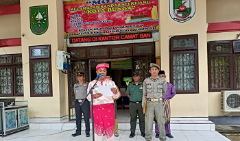 Camat Bandar Sekijang Jadi Inspektur Upacara HUT Kab Pelalawan